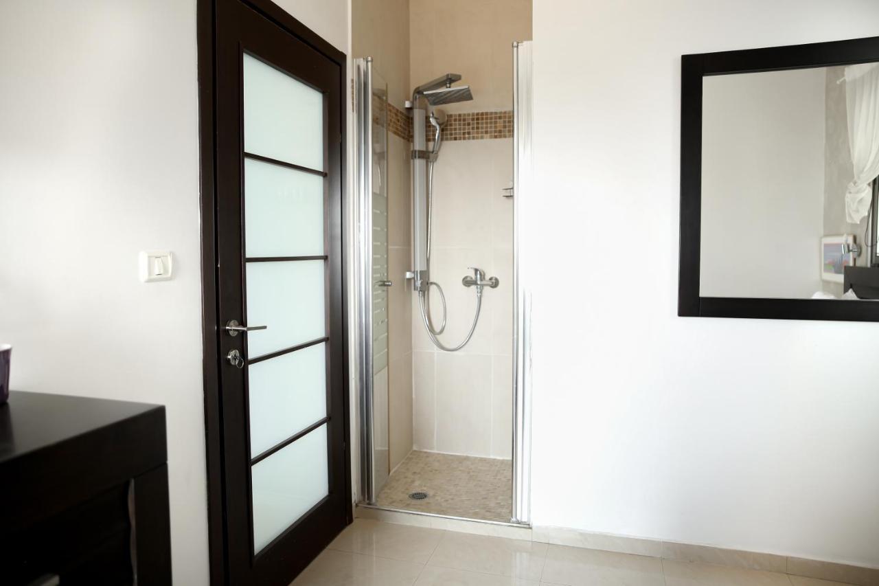 Sea View Apartment Prime Location On The Beach 텔아비브 외부 사진