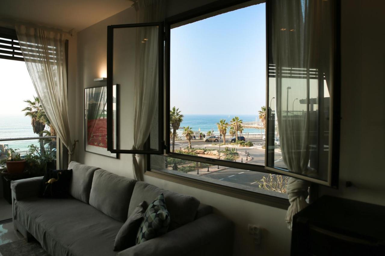 Sea View Apartment Prime Location On The Beach 텔아비브 외부 사진
